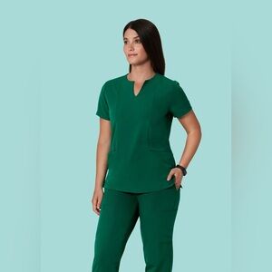 5 Pocket Notch Neck Top Hunter Green